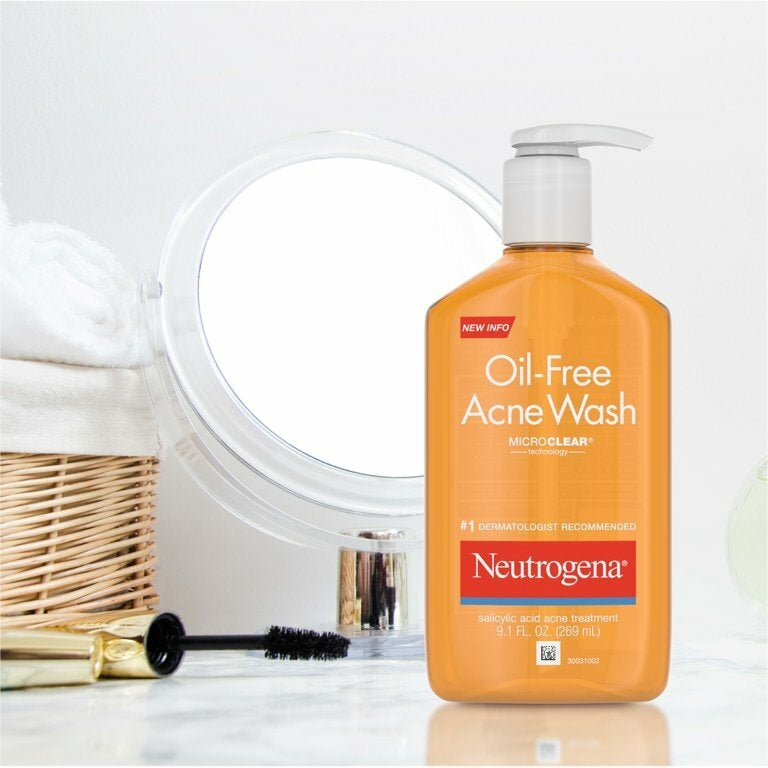 Sabonete Com Ácido Salicílico Neutrogena Oil-Free Salicylic Acid Acne Fighting Face Wash 269ml